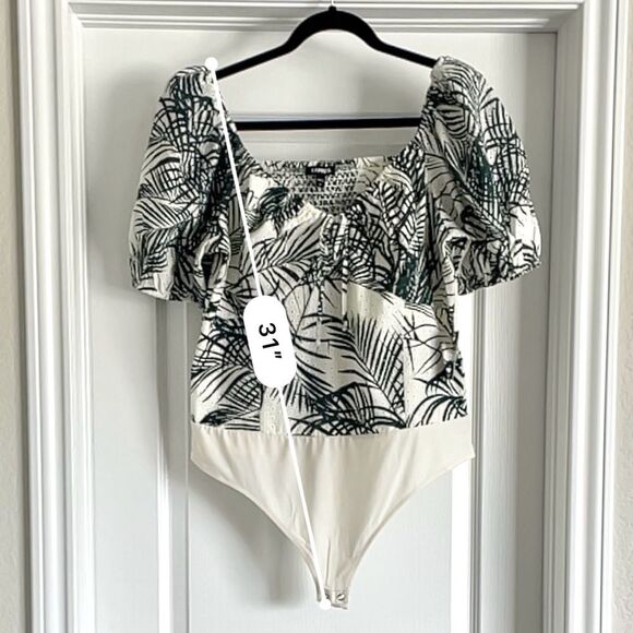 Express Palm Print Eyelet Puff Sleeve Tie Neck Thong Bodysuit Size XL - Picture 5 of 9